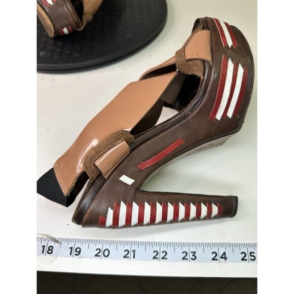 Marni Beige Brown Patent Leather Platform Pumps Spring 2009 RTE Sz 38 / 8 US - Picture 4 of 13